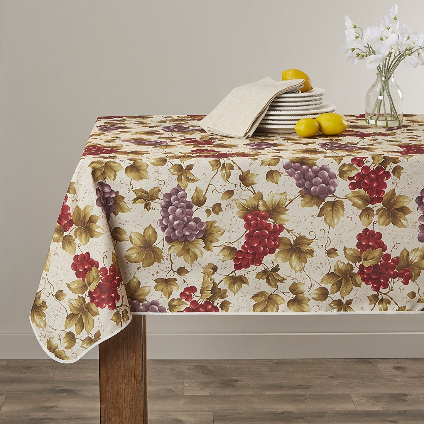 European Vinyard Grapes Printed Design Tablecloths