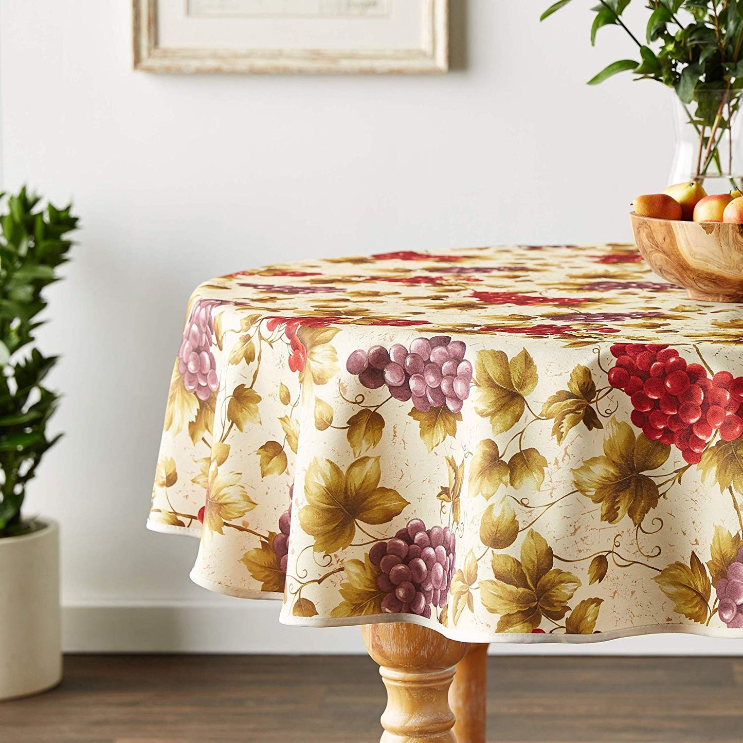 European Vinyard Grapes Printed Design Tablecloths